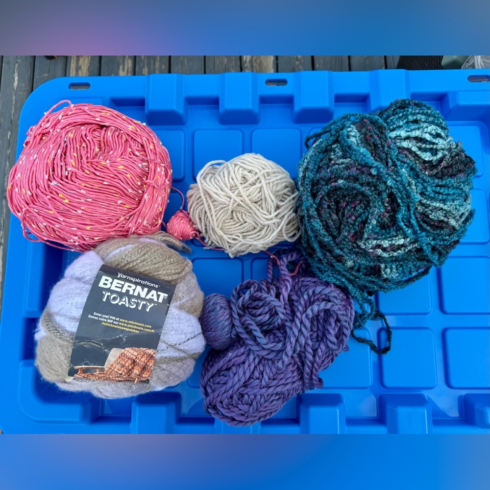 Toasty Yarn Bundle - Pink, Cream, Purple, Blue